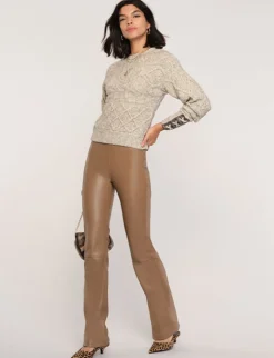 Outlet Ethan Sweater In Oat Sweaters
