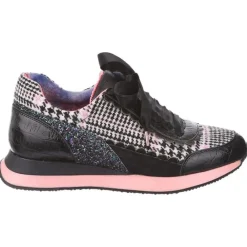 Cheap On The Go Sneaker