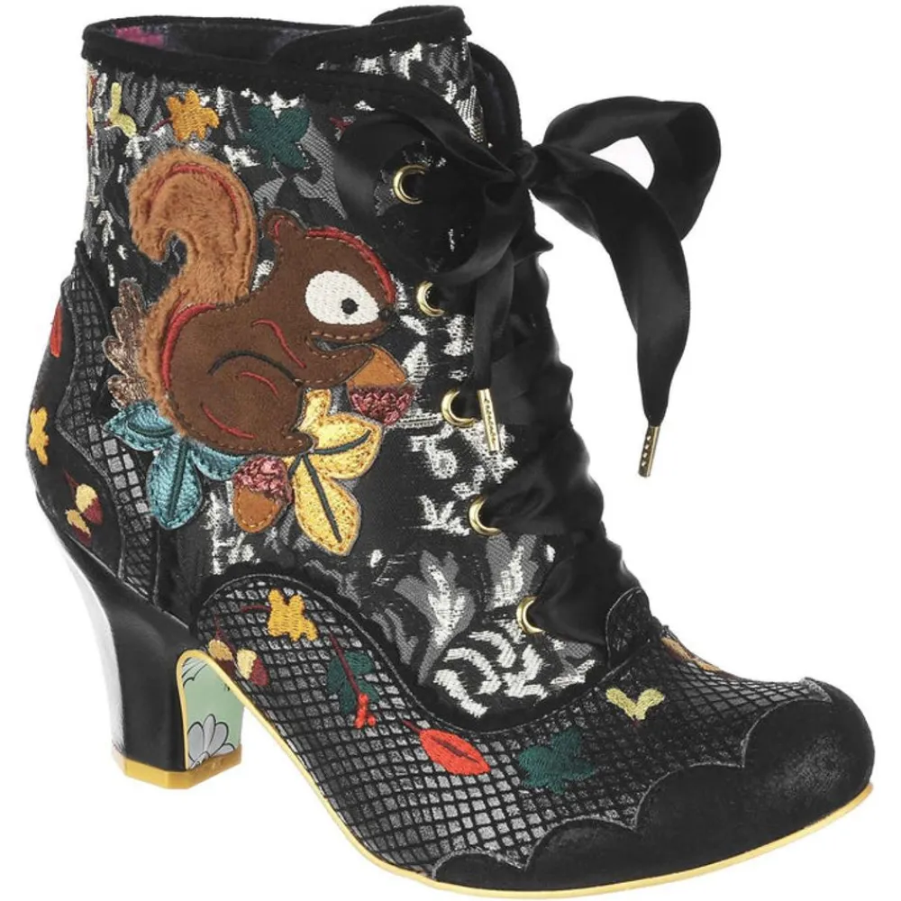 Outlet Squirrel Away Boot