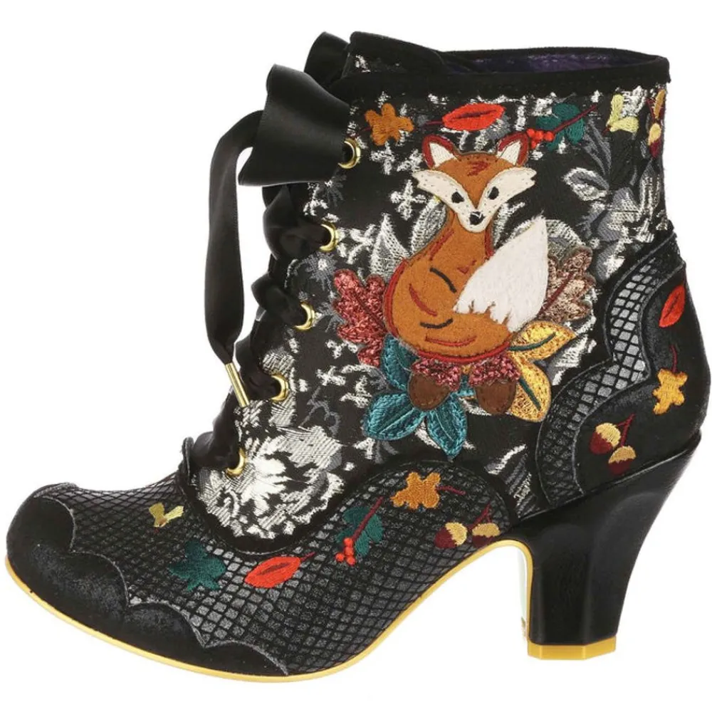 Outlet Squirrel Away Boot