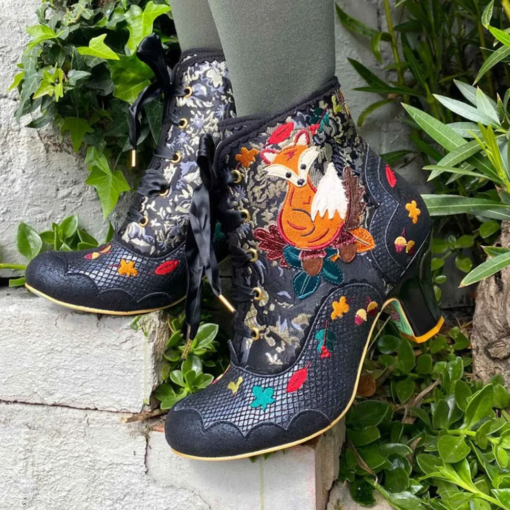 Outlet Squirrel Away Boot