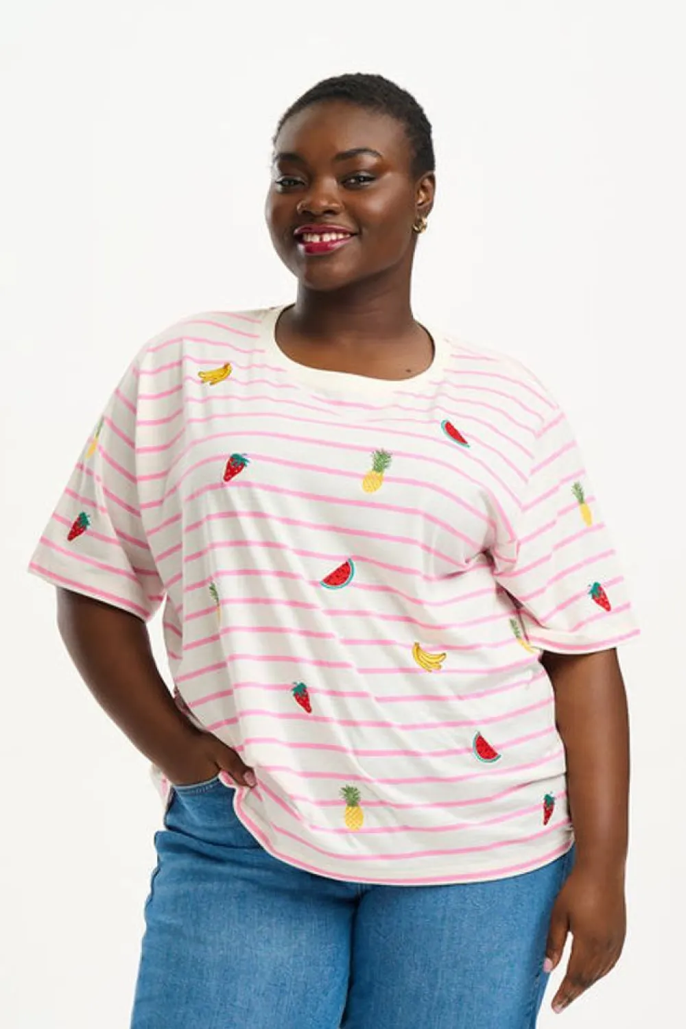 Store Kinsley Relaxed T-Shirt - Off-White/Pink, Fruit Embroidery T-Shirts