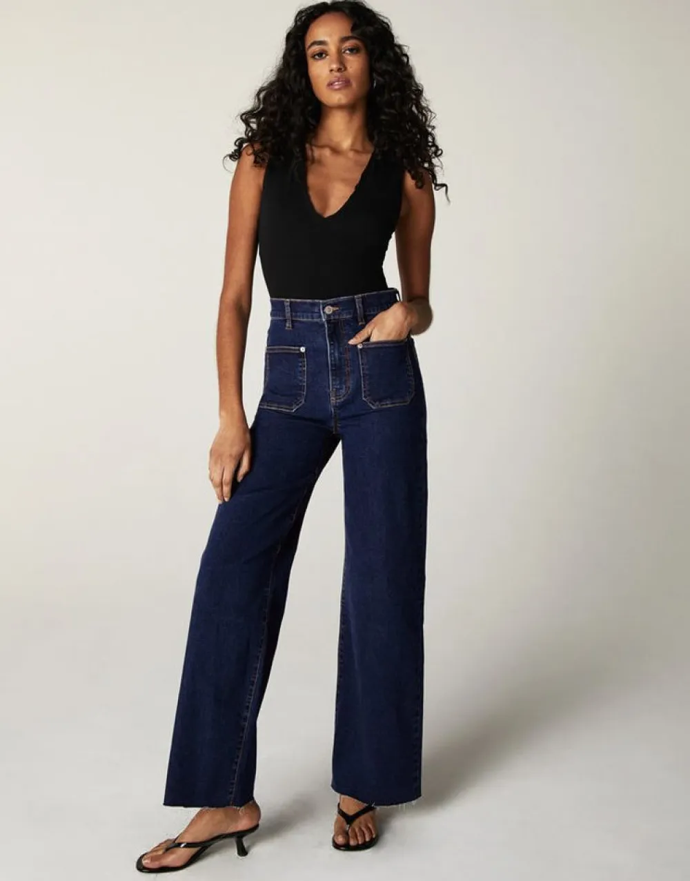 Cheap Noemi Long High-Rise Wide Leg In Robertson Jeans